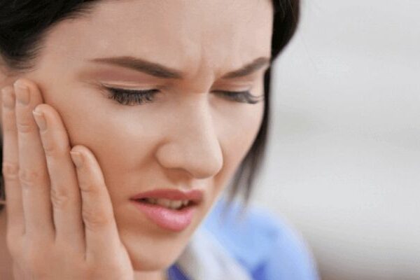 Why Does My Jaw Hurt On One Side?