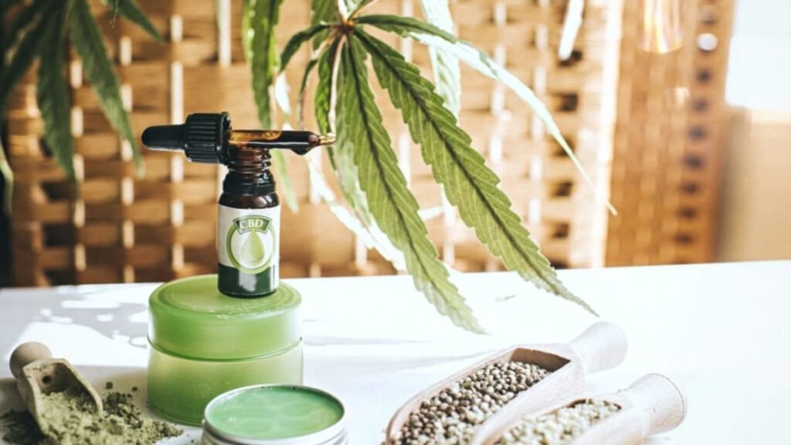Benefits & Side Effects Of CBD Oil