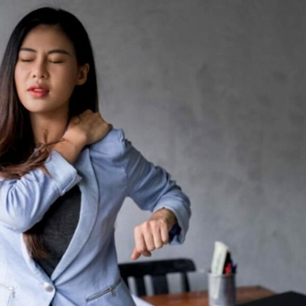 What Is Fibromyalgia? 8 Common Symptoms Of Fibromyalgia