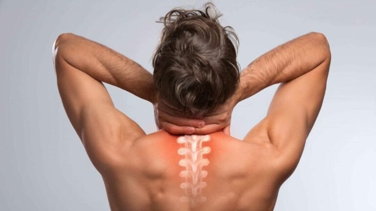 What All To Be Looked For Avoiding Whiplash Neck Pain: Causes And Symptoms!